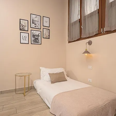 Hemeras Boutique Homes - Design Flat Near Metro Station *